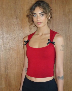 Red Black Motel Rocks Jiniso Women's Cropped Tops | CZB34100MR